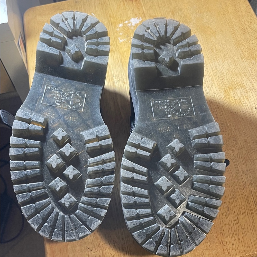 Dr. Martens Black women  Shoes - Picture 3 of 5
